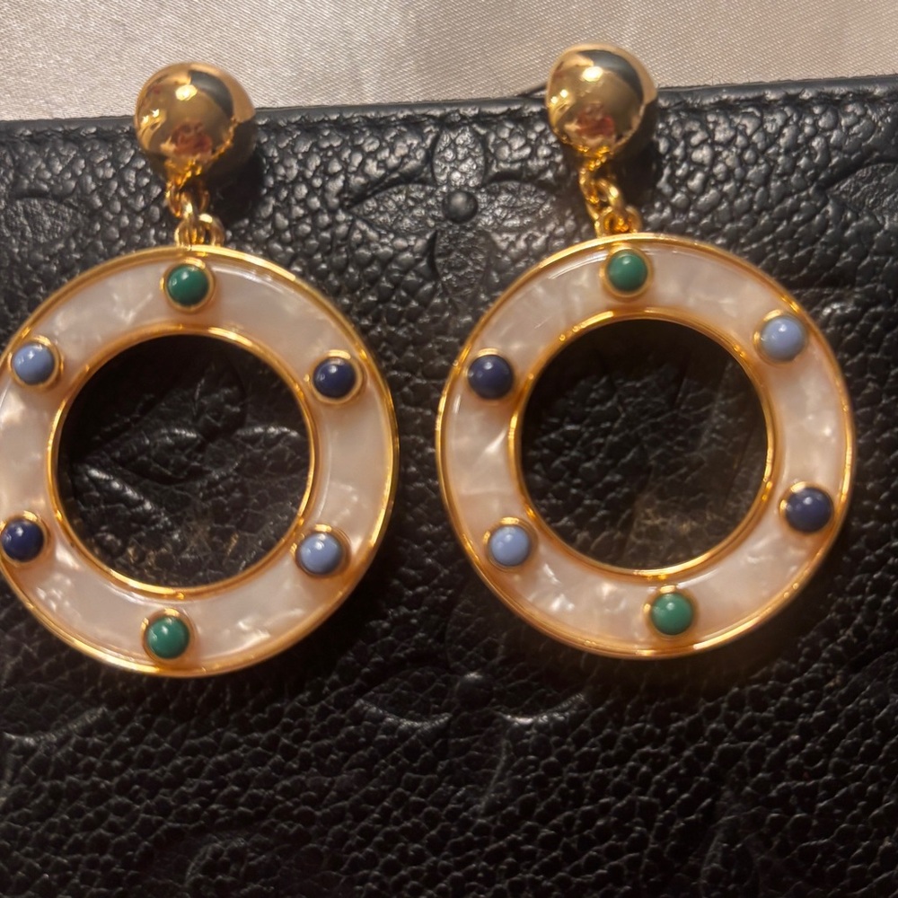 Resin mother of pearl earrings with fun summer blue and kelly green accents.